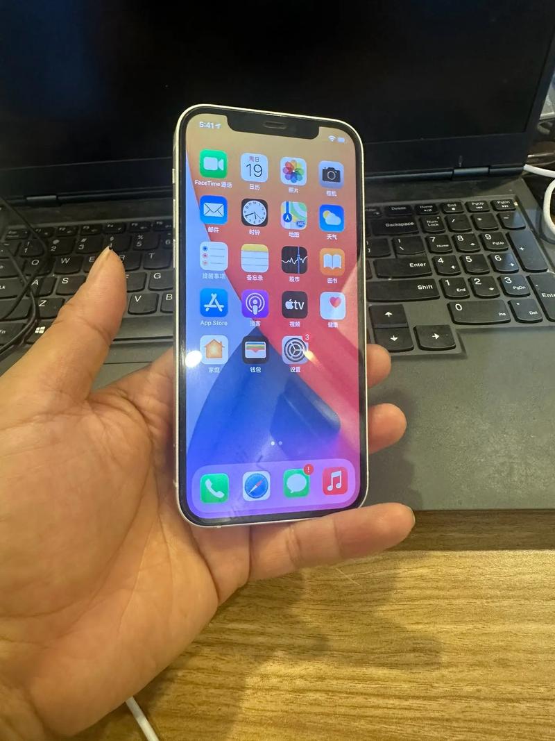 iphone12分辨率是2k吗？iphone12分辨率是1080吗？-第6张图片-优品飞百科