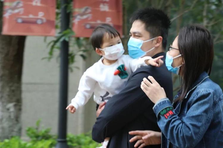 疫情中跳舞，疫情跳舞听我谢谢你视频-第2张图片-优品飞百科