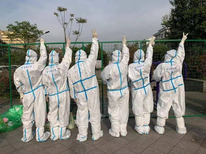 疫情中跳舞，疫情跳舞听我谢谢你视频-第4张图片-优品飞百科