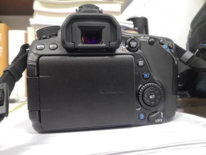 佳能80d和尼康d7200哪个好？佳能80d和尼康d7000哪个好？-第2张图片-优品飞百科