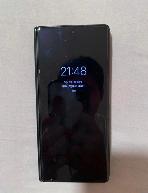 三星折叠屏换一个多少钱？三星折叠屏坏了修一下多少钱？