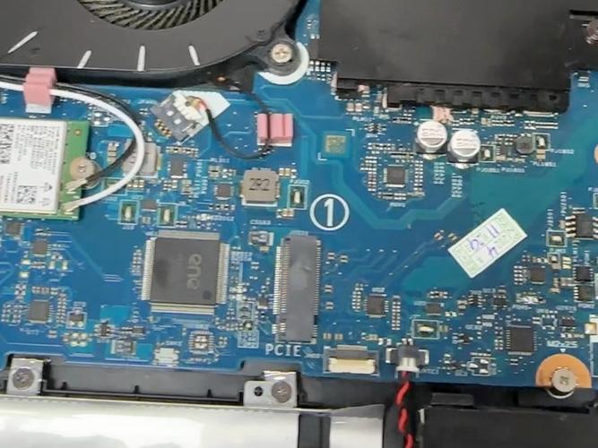 宏基笔记本电池被锁不能充电？宏基笔记本电池解锁？-第3张图片-优品飞百科