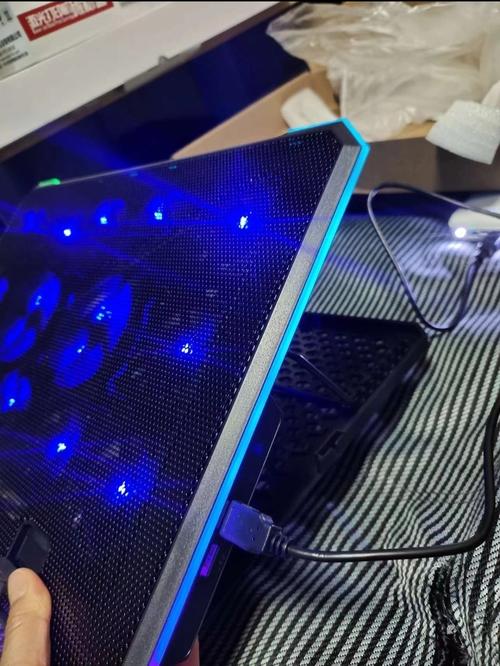 压风式散热器对笔记本有伤害吗，压风式散热器对笔记本有伤害吗视频