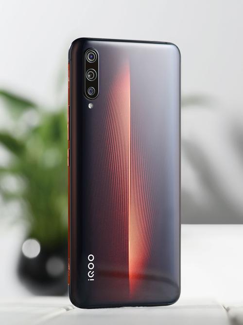 vivoiqooneo5和荣耀50哪个好？vivoiqooneo5与荣耀50？-第6张图片-优品飞百科