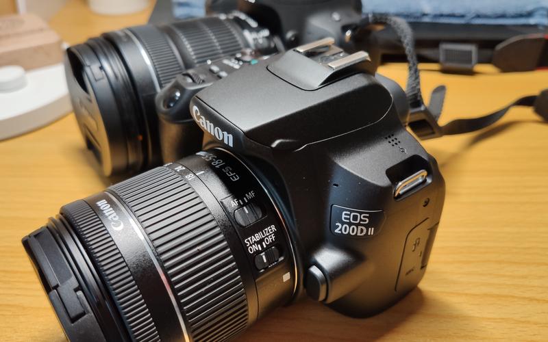 佳能200d2代值得买吗，佳能200d2代的优点和缺点？-第3张图片-优品飞百科