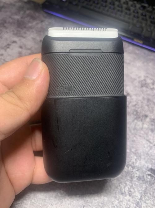 小米剃须刀充不进去电怎么回事，小米剃须刀 充电充不进去咋回事？-第1张图片-优品飞百科