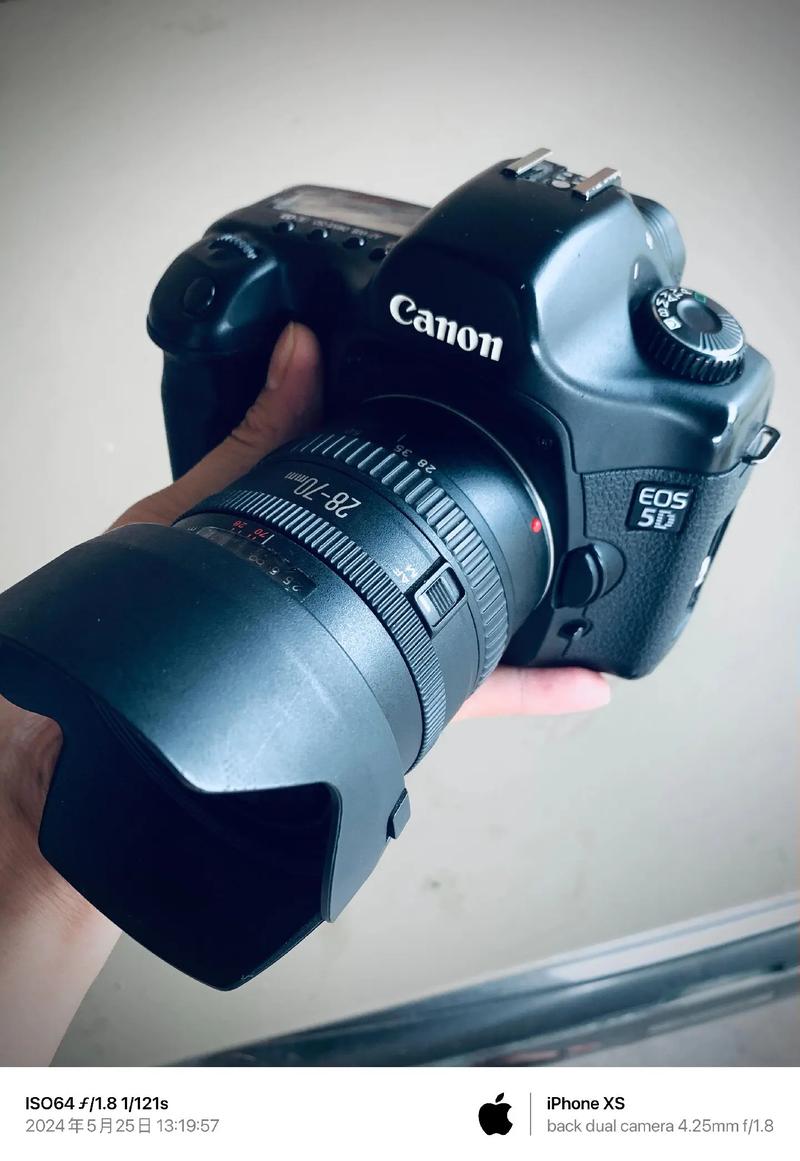 一部相机大概多少钱，一部相机大概多少钱啊