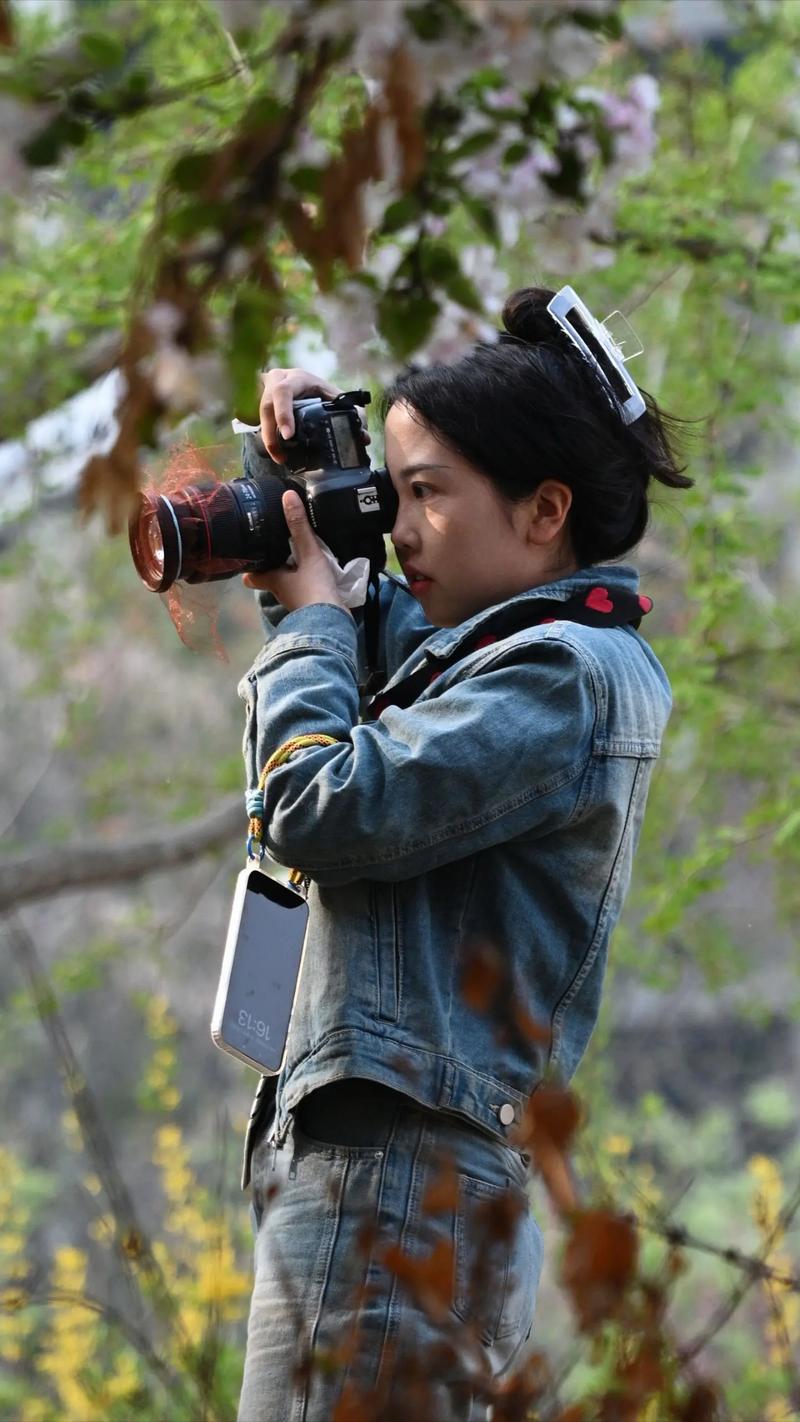 一部相机大概多少钱，一部相机大概多少钱啊-第4张图片-优品飞百科