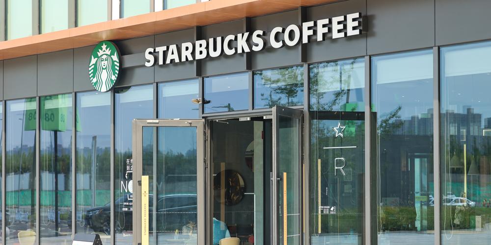 星巴克疫情，星巴克疫情期间营业情况-第3张图片-优品飞百科