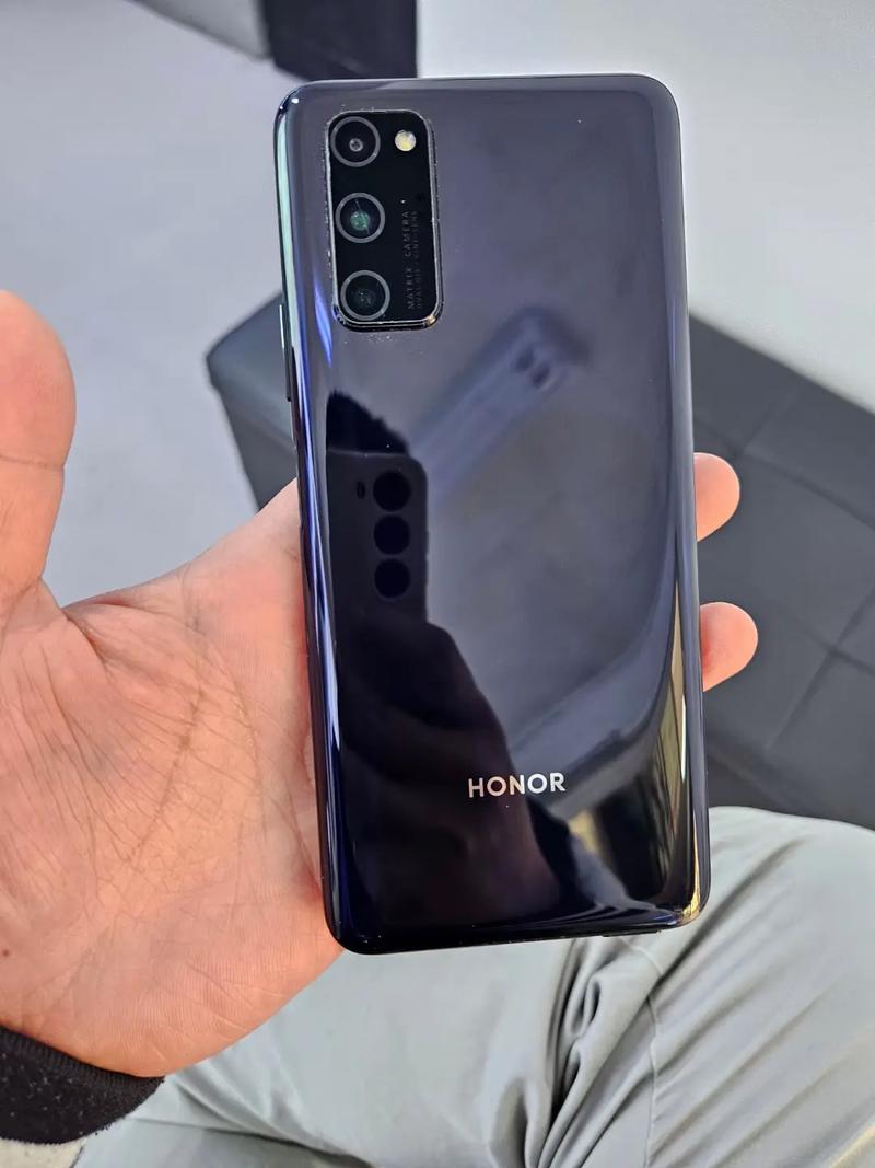 荣耀v30pro二手为何这么贵，荣耀v30pro卖的怎么样-第3张图片-优品飞百科