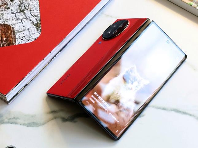 vivoxfold+值得购买吗，vivoifea费用