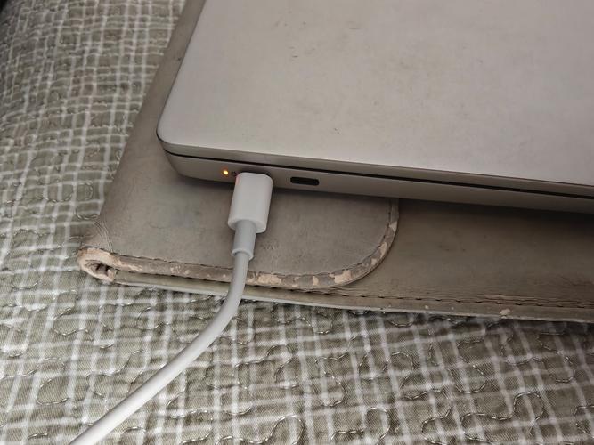 联想y450笔记本都有什么灯，联想y450笔记本都有什么灯光？-第8张图片-优品飞百科