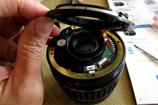 佳能单反镜头怎么拆卸？佳能单反镜头如何拆卸？-第6张图片-优品飞百科