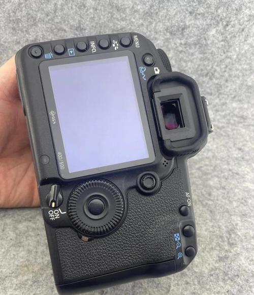 佳能5d2和90d哪个好，5d2与90d对比？-第5张图片-优品飞百科