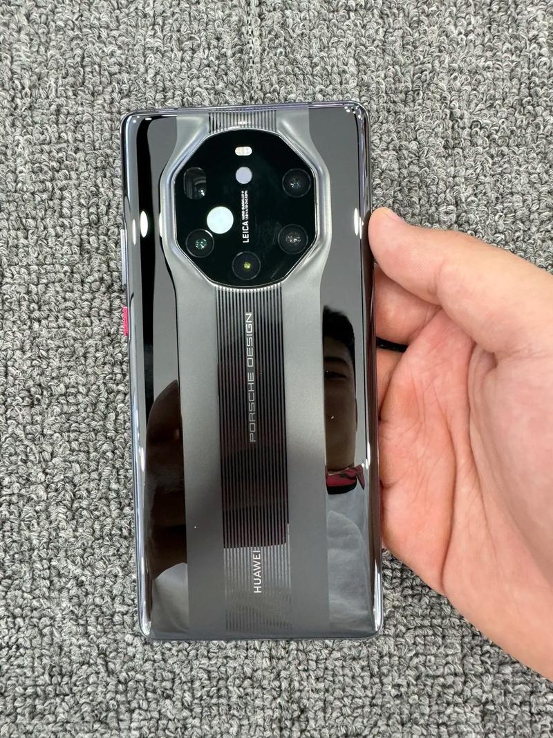 华为保时捷设计和普通的有什么区别，华为保时捷设计师是谁？-第4张图片-优品飞百科