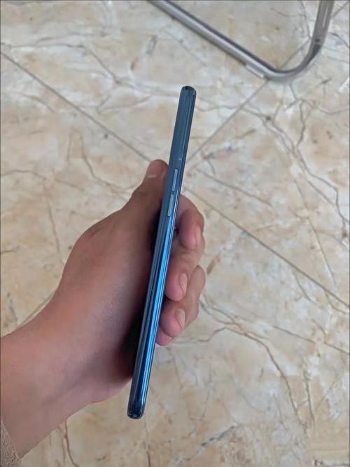 oppor17刚开始多少钱，oppor17现在多少钱一台？-第2张图片-优品飞百科