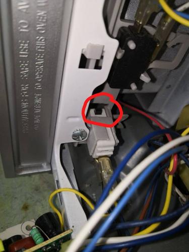 格兰仕微波炉电源开关在哪？格兰仕微波炉有开关键吗？-第1张图片-优品飞百科