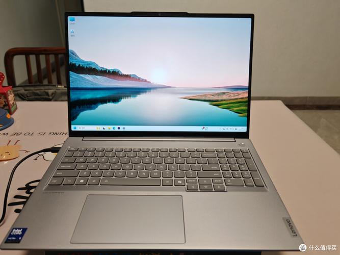 苹果笔记本屏幕是lcd还是oled，苹果笔记本屏幕是哪家的？-第2张图片-优品飞百科