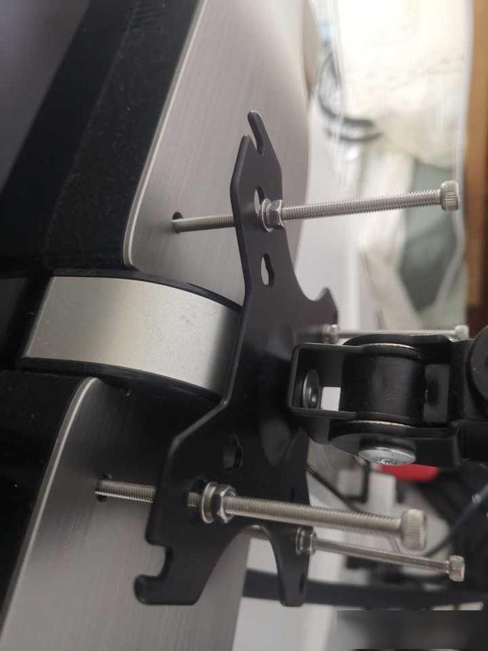 aoc显示屏怎么拆底座支架，aoc显示器底座怎么拆视频