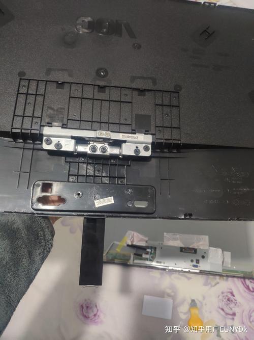 aoc显示屏怎么拆底座支架，aoc显示器底座怎么拆视频-第5张图片-优品飞百科