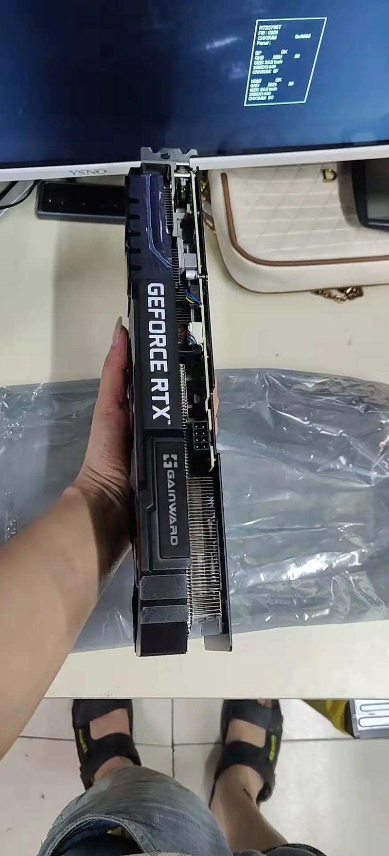 七彩虹和耕升差距大吗，七彩虹和耕升显卡哪个好-第3张图片-优品飞百科