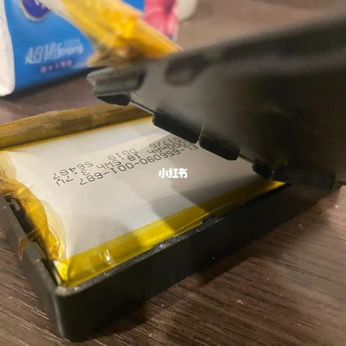 小米移动电源鼓起来会爆炸吗?，小米移动电源底部突出？-第1张图片-优品飞百科