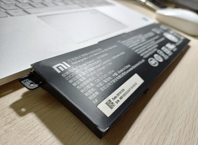 小米移动电源鼓起来会爆炸吗?，小米移动电源底部突出？-第2张图片-优品飞百科