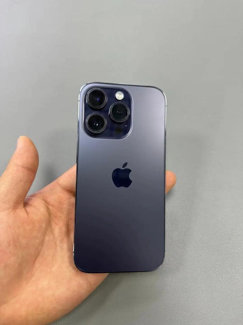 苹果14pro高贵紫色，苹果发布紫色iphone12pro？-第5张图片-优品飞百科