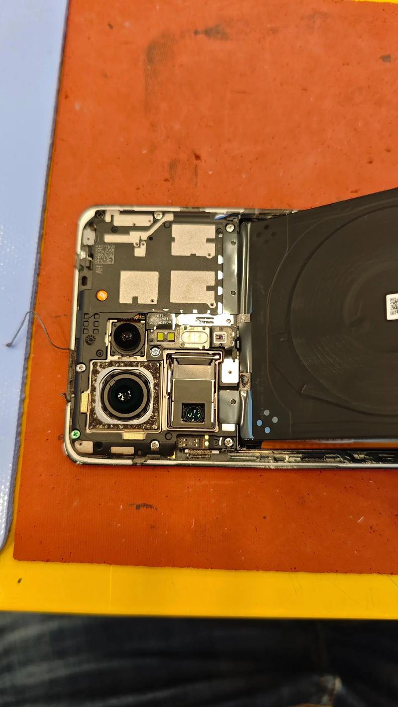 小米play可以换后盖吗？小米play换个外屏需要多少钱？-第7张图片-优品飞百科