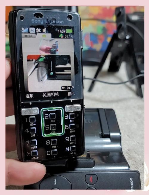 索尼爱立信k550能玩mc吗，索尼爱立信z555i