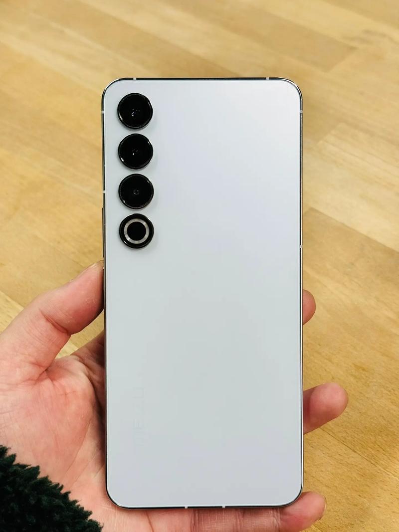 华为与魅族哪个质量更好？华为和魅族？