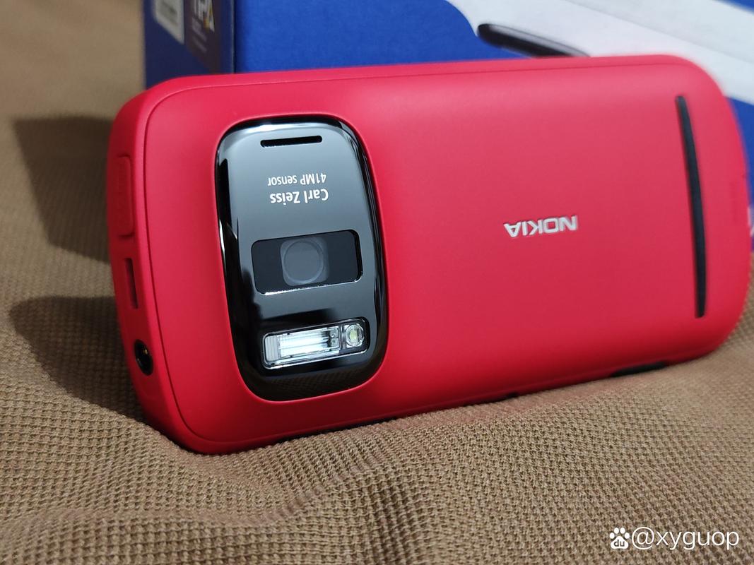 诺基亚808版本哪个好？诺基亚808版本哪个好一点？-第6张图片-优品飞百科