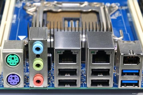 笔记本光驱接口和硬盘接口一样吗,笔记本光驱接口可以接硬盘吗?-第7张图片-优品飞百科 笔记本光驱接口和硬盘接口一样吗,笔记本光驱接口可以接硬盘吗?-第7张图片-优品飞百科