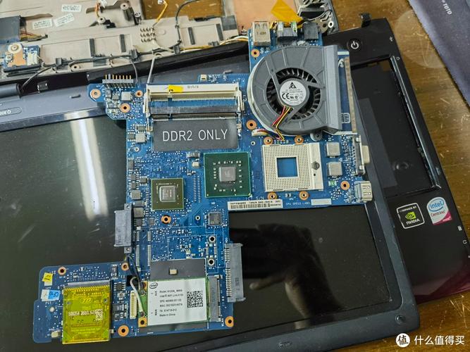 三星笔记本怎么样拆解?三星笔记本拆卸视频?-第2张图片-优品飞百科 三星笔记本怎么样拆解?三星笔记本拆卸视频?-第2张图片-优品飞百科