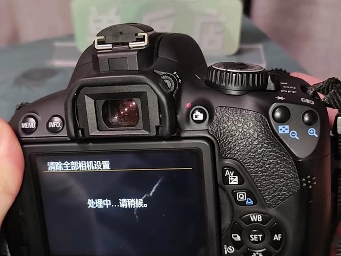 佳能65？佳能650d使用教程图解？-第1张图片-优品飞百科