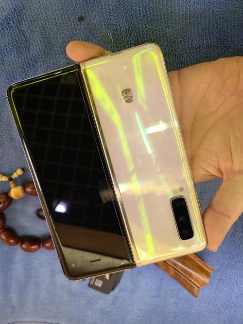 三星w20怎么样值得入手吗，三星w20使用感受-第4张图片-优品飞百科