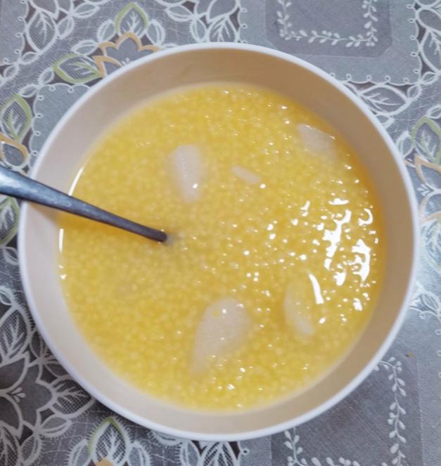 小米粥怎么做才好吃？小米粥怎么做才好吃又糯又嫩？-第8张图片-优品飞百科