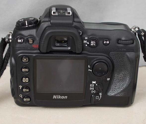 尼康d3200支持多大的sd卡，尼康d3200用的什么卡？-第3张图片-优品飞百科