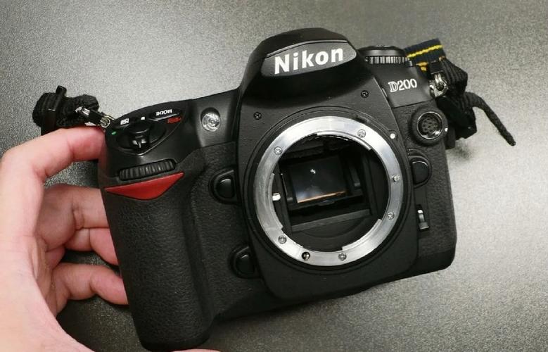 尼康d3200支持多大的sd卡，尼康d3200用的什么卡？-第5张图片-优品飞百科