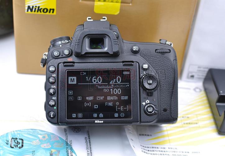 尼康d700和d300s哪个好，尼康d300与d700？-第7张图片-优品飞百科