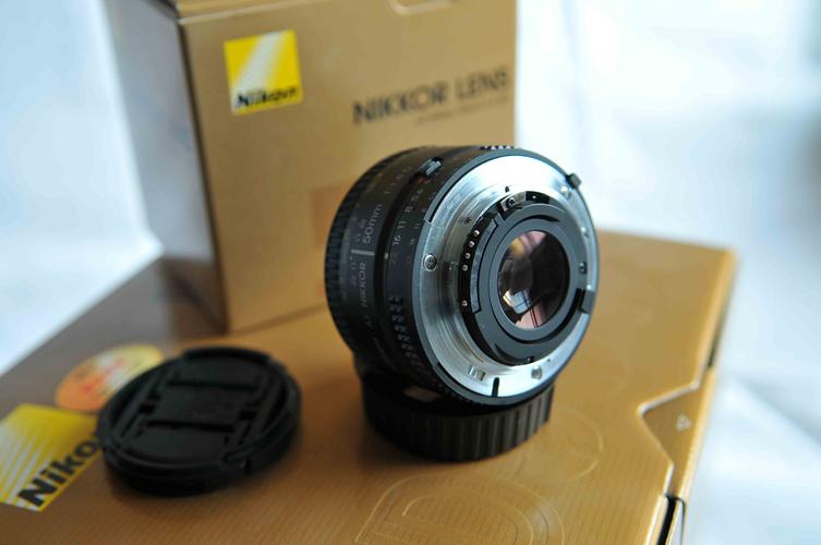 尼康d700和d300s哪个好，尼康d300与d700？-第8张图片-优品飞百科