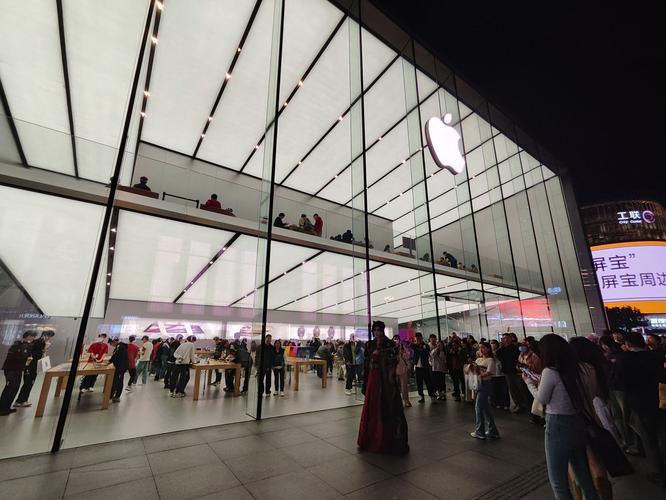 苹果官方旗舰店在哪？iphone官方旗舰店？