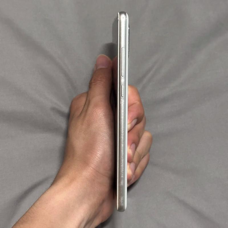 小米mix2s怎样区分原装屏？小米mix2s原装屏怎么分辨？-第5张图片-优品飞百科