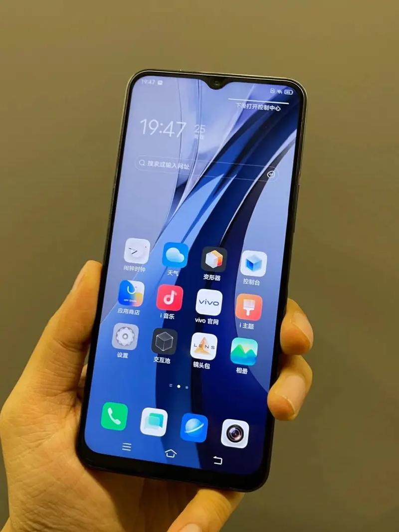 iqooz3钢化膜和哪个型号通用，iqooz3原厂膜是钢化膜吗？-第5张图片-优品飞百科