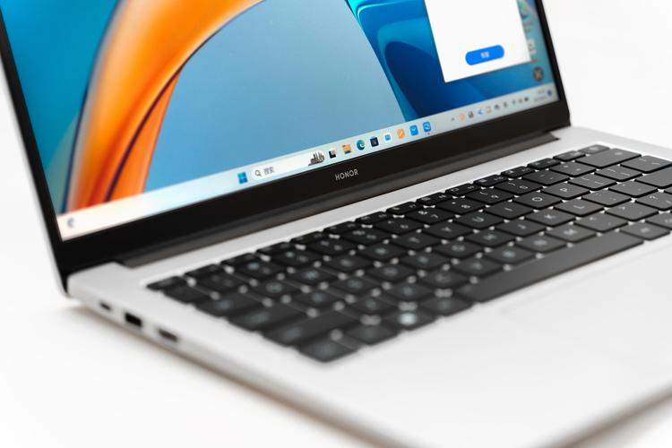 magicbook14能玩什么游戏，magicbook14可以玩吃鸡吗？-第6张图片-优品飞百科