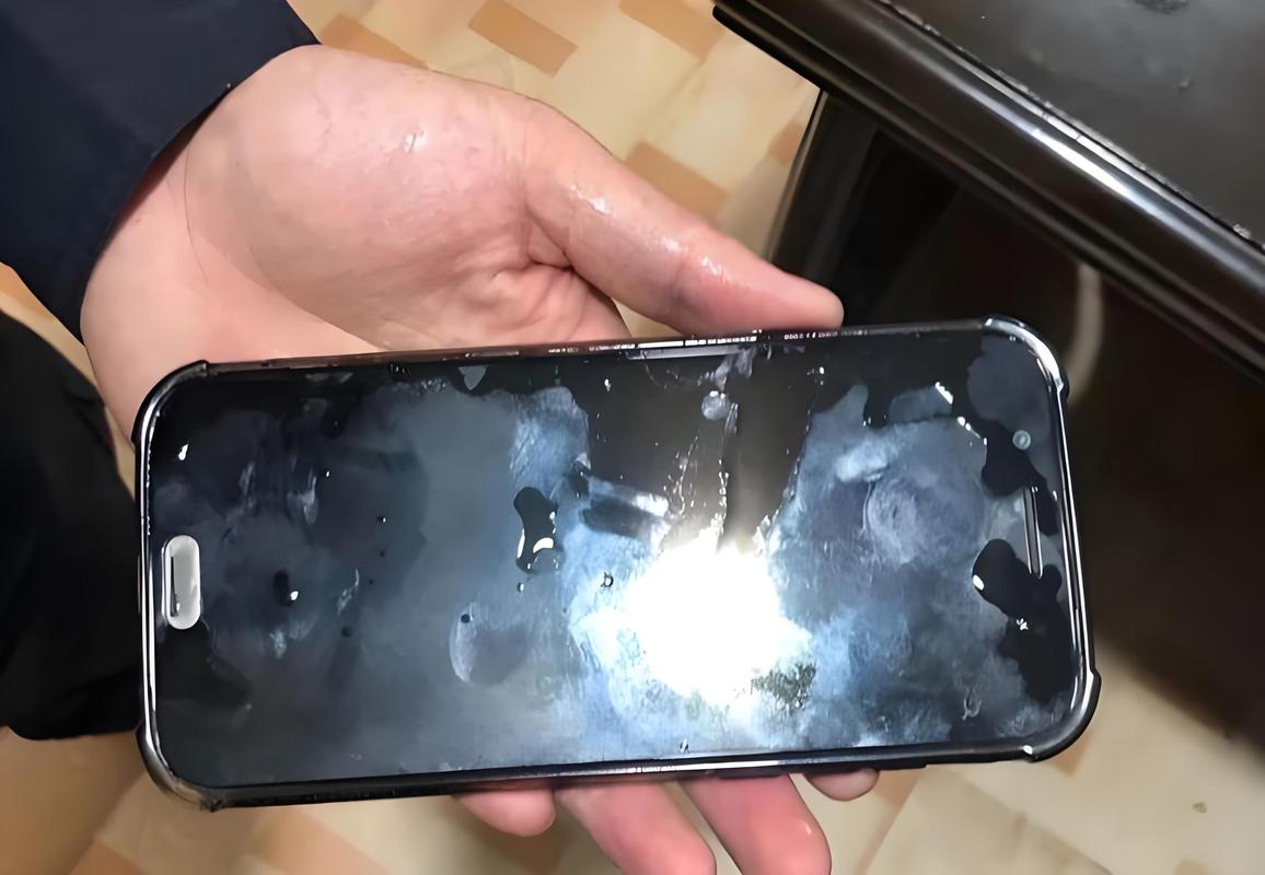 小米8se防水吗，小米8防不防水,如果防,什么级别?？-第5张图片-优品飞百科