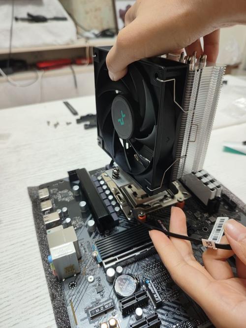 电脑cpu风扇怎么清理？cpu风扇怎样清理？-第1张图片-优品飞百科