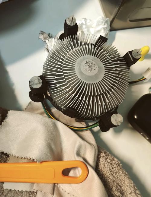 电脑cpu风扇怎么清理？cpu风扇怎样清理？-第4张图片-优品飞百科