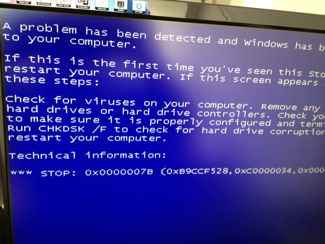 电脑出现蓝屏英文怎么处理，笔记本电脑出现蓝屏英文怎么处理？-第5张图片-优品飞百科