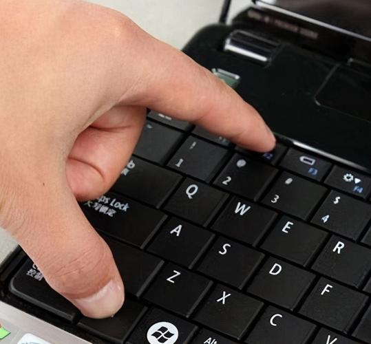 笔记本键盘怎么关？笔记本电脑怎么禁用键盘？-第2张图片-优品飞百科